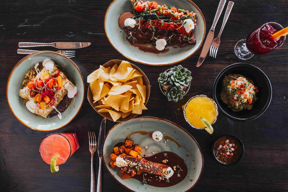 Maya-Tamayo_Tablescape_5 (1).jpg