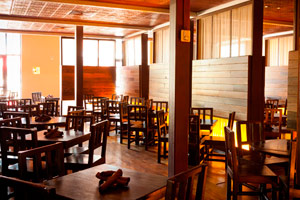 La Luna - Up to 80 seated | 90 reception <br> Ideal for celebrations and festive occasions.