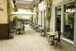 Dining Patio - 50 seated / 75 standing