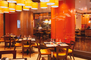 PRIVATE DINING ROOM - 30 seated | 40 reception<br />Separated from the main dining by an elegant glass wall, the Private Dining Room accommodates exclusive lunch, dinner and cocktail parties.